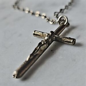 FINAL Antique Gold Unmarked 1pce Necklace Embossed Jesus cross Now 2CHAINS READ